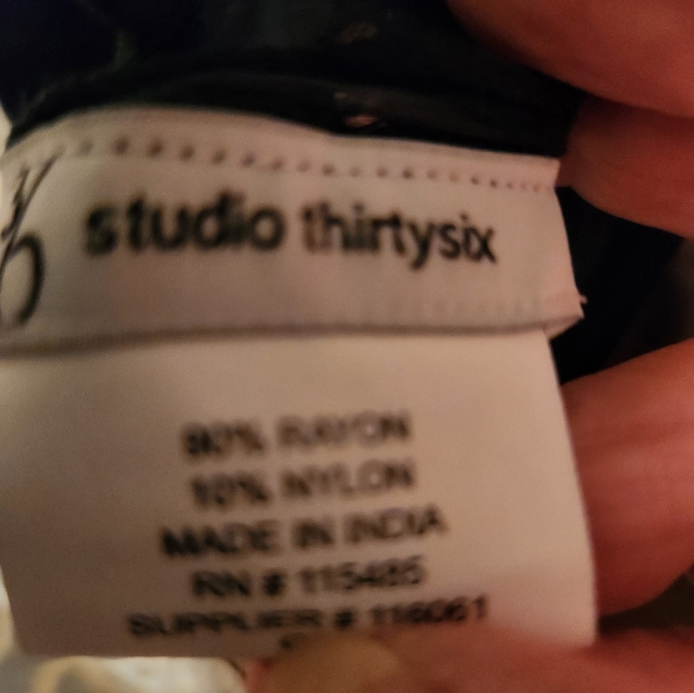 SCARF - Picture 4 of 4